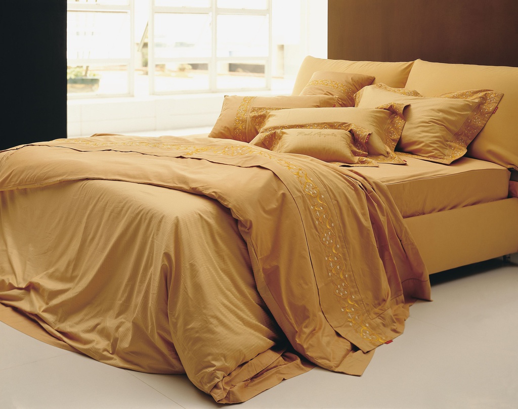 8 Piece King Bed Set